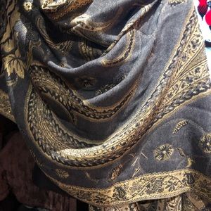 Vintage styled paisley pashmina shawl